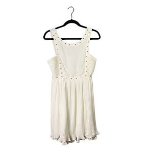 Lucy & Co Sleeveless White Pleated Boho Preppy Dress Studded Accent Size Medium